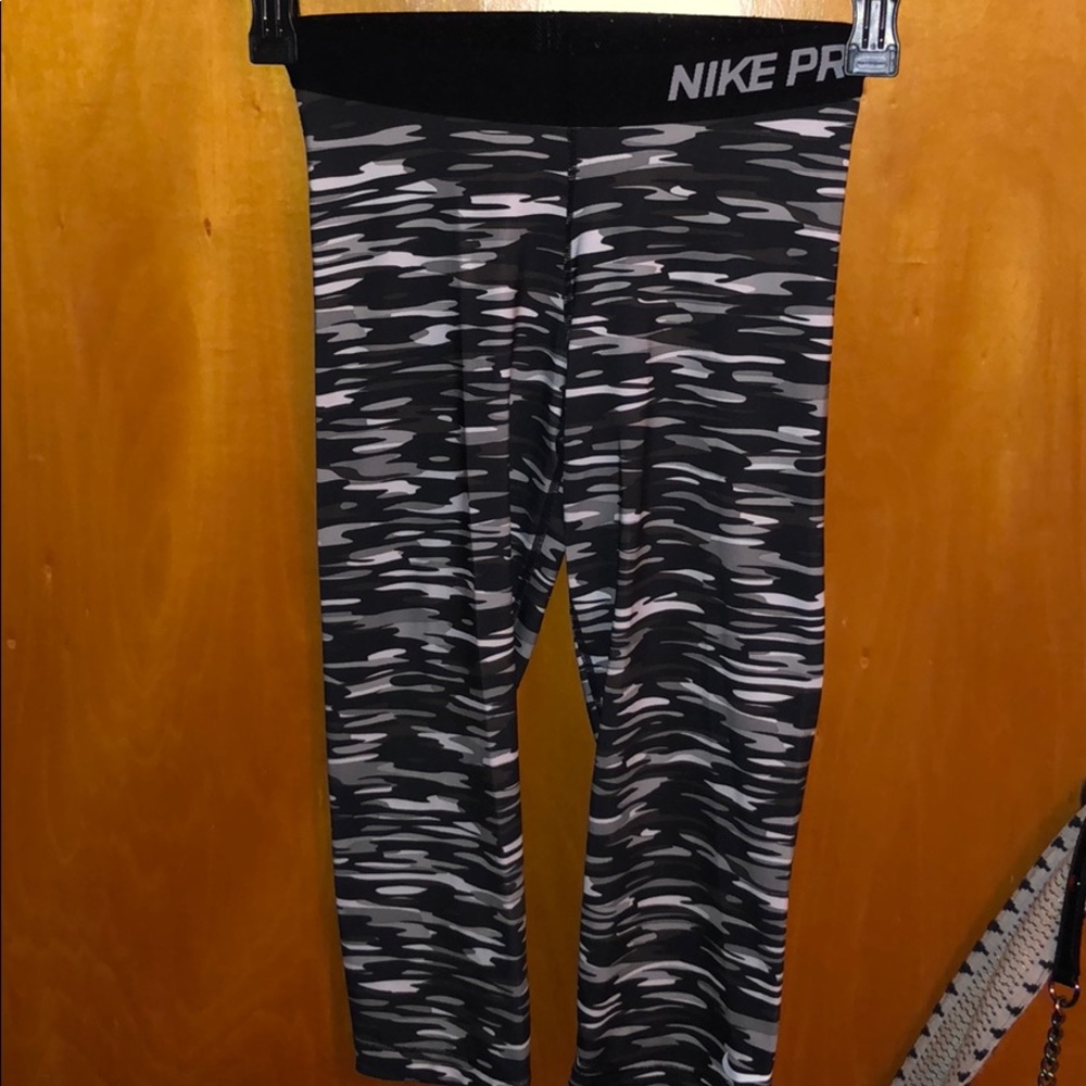 Workout capris